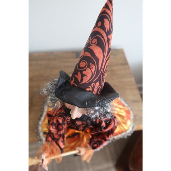 Halloween Witch Shelf Sitter 29" Resin Face and Hands Detailed Whimsical Witch - Picture 7 of 10